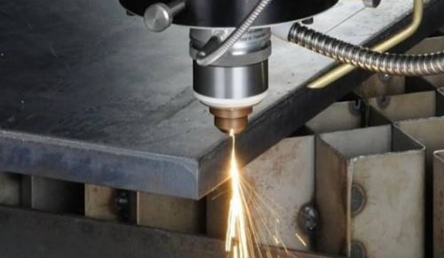 談談東莞激光切割機切割的優勢，平滑，不變形